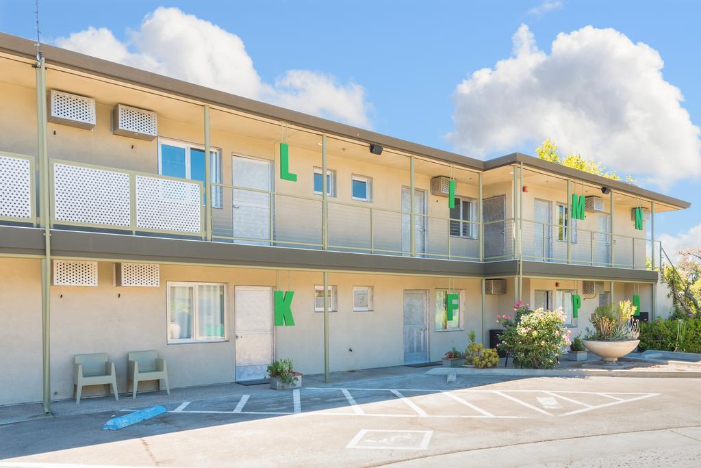 The Greens Hotel On Del Paso サクラメント エクステリア 写真